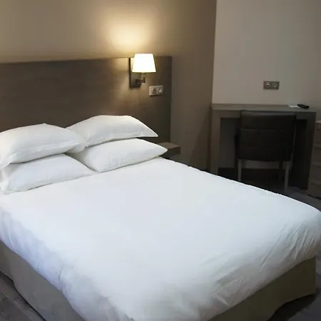 אורחן Du Cheval Blanc